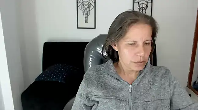 Milf karlye online show from 28, 12, 2024