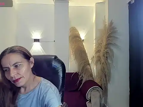Milf karlye online show from 25, 5, 2026