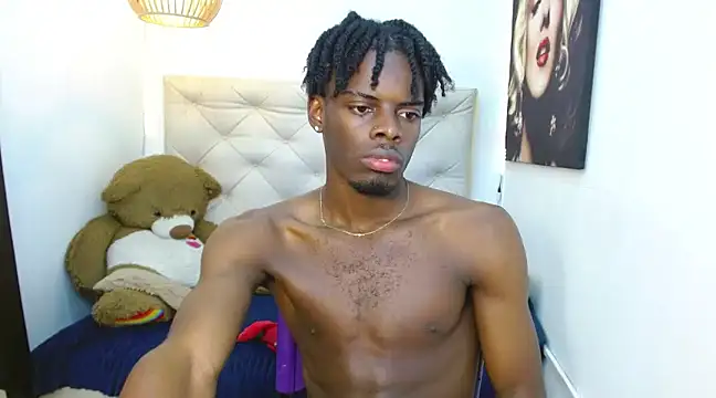 Snapshot of royce_ebony chatting on 13, 12, 2024 royce ebony online show from 13, 12, 2024