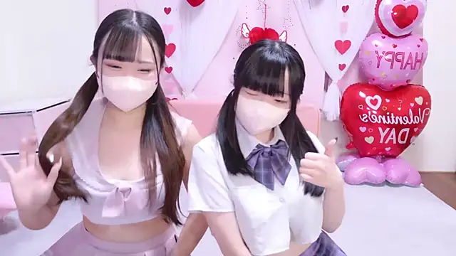 Snapshot of MAIKA_pyon chatting on 10, 2, 2025 MAIKA pyon online show from 10, 2, 2025