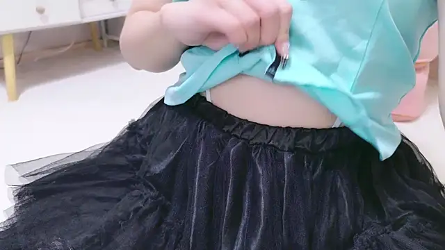 Snapshot of MAIKA_pyon chatting on 6, 3, 2025 MAIKA pyon online show from 6, 3, 2025