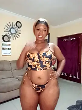 Snapshot of Luciouslips00 chatting on 2, 2, 2025 Luciouslips00 online show from 2, 2, 2025