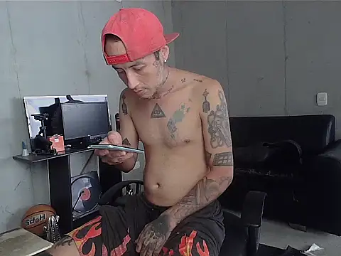 Snapshot of patrik_tattoo_ chatting on 9, 4, 2026 patrik tattoo online show from 9, 4, 2026