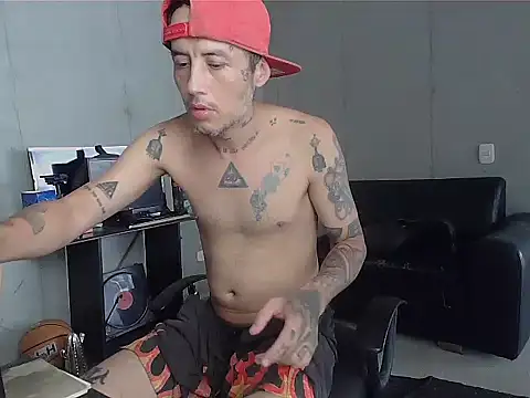 Snapshot of patrik_tattoo_ chatting on 10, 4, 2026 patrik tattoo online show from 10, 4, 2026