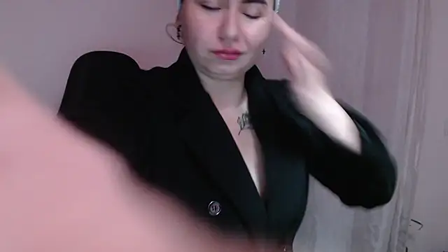 Genesisgems11  online show from 23, 2, 2025