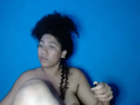 Snapshot of bellacrespalatina chatting on 1, 11, 2025 bellacrespalatina online show from 1, 11, 2025