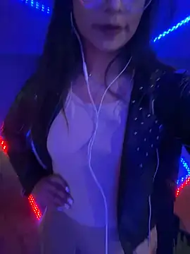 Jade Zephyra online show from 8, 12, 2024