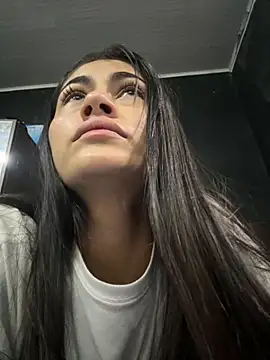 Snapshot of emilie_xx_ chatting on 20, 9, 2025 emilie xx online show from 20, 9, 2025