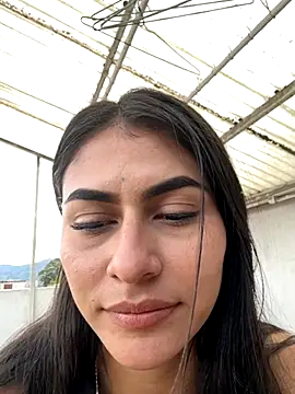 Snapshot of emilie_xx_ chatting on 10, 10, 2025 emilie xx online show from 10, 10, 2025