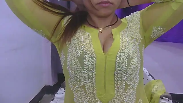 cutie-taara online show from 1, 12, 2025