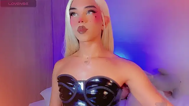 DanniLee  online show from 13, 3, 2026