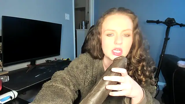 ENGLISHEMILY 69 online show from 20, 2, 2025