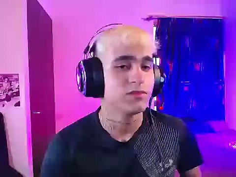 Snapshot of christianwang chatting on 8, 3, 2026 christianwang online show from 8, 3, 2026
