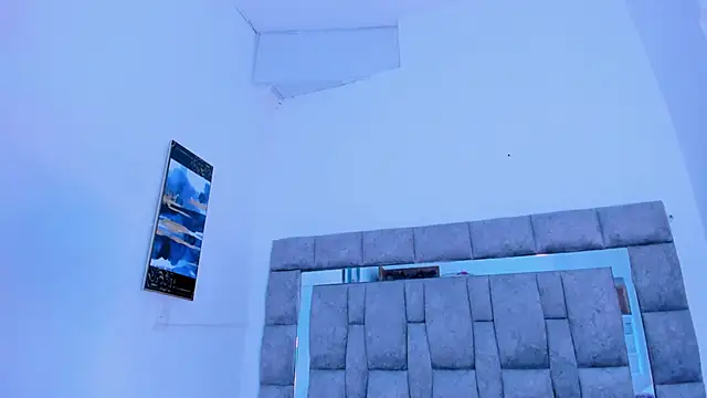 zulyjones online show from 22, 2, 2025