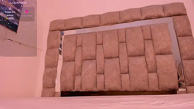 zulyjones online show from 8, 3, 2025