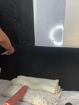 chiquimaturesexy online show from 15, 3, 2026