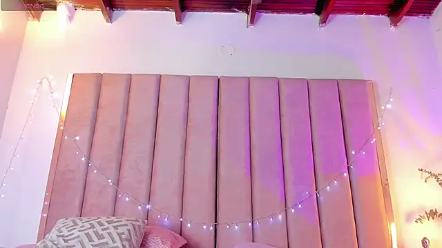 VICTORIA RASH online show from 22, 1, 2025