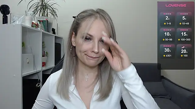 Sunny bunny6 online show from 26, 1, 2025