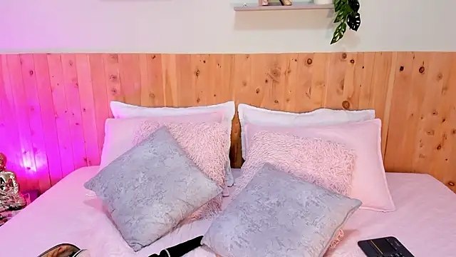 Emilyh  online show from 16, 1, 2026