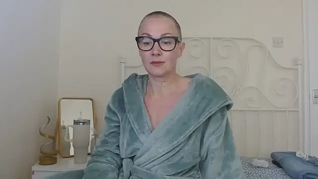 ELEGANT-ARIA36 online show from 15, 3, 2026