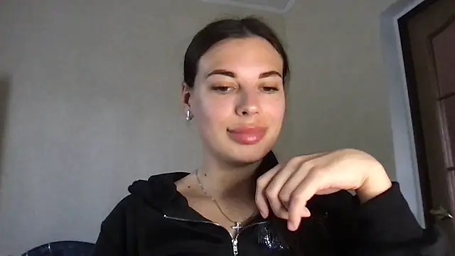 MoonriseGoddess online show from 18, 4, 2026