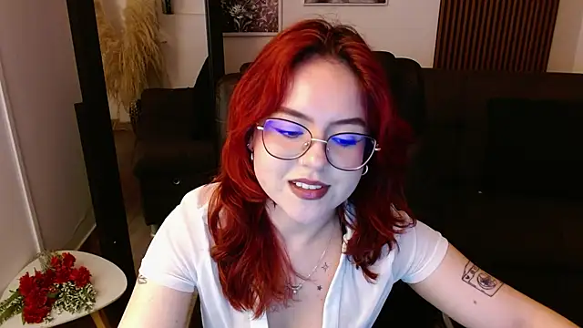 Snapshot of crimson_tati_ chatting on 27, 2, 2025 crimson tati online show from 27, 2, 2025