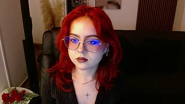 Snapshot of crimson_tati_ chatting on 13, 3, 2025 crimson tati online show from 13, 3, 2025
