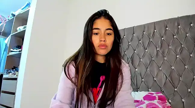 Snapshot of AriaMontgomery chatting on 18, 12, 2024 AriaMontgomery online show from 18, 12, 2024