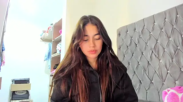 Snapshot of AriaMontgomery chatting on 11, 1, 2025 AriaMontgomery online show from 11, 1, 2025