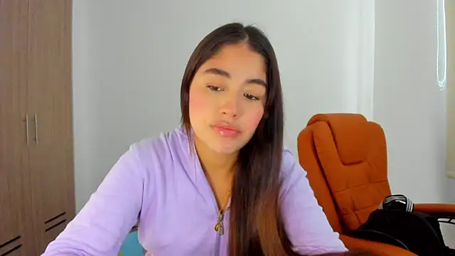 Snapshot of AriaMontgomery chatting on 28, 2, 2025 AriaMontgomery online show from 28, 2, 2025