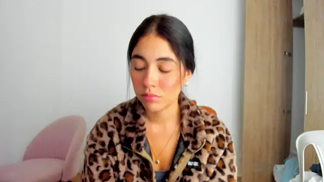 AriaMontgomery online show from 26, 4, 2026