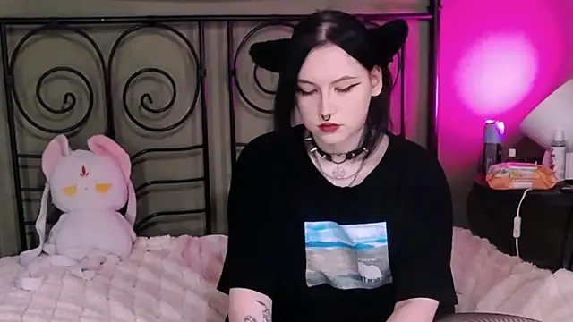 Snapshot of BlackyTea chatting on 20, 10, 2025 BlackyTea online show from 20, 10, 2025