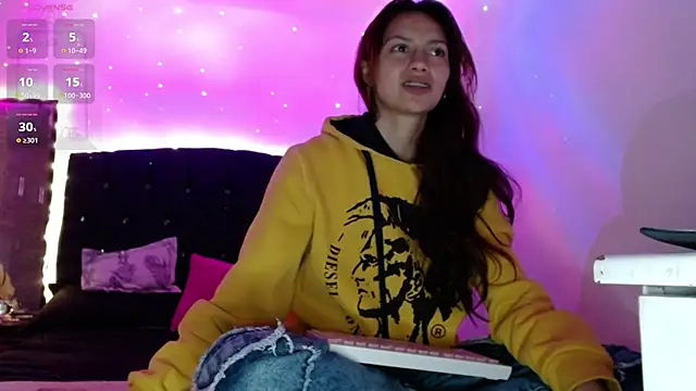 holy juli online show from 20, 1, 2025