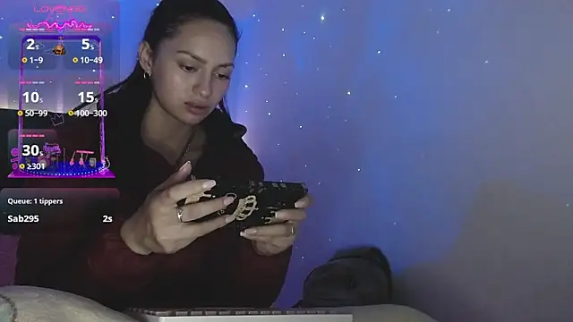 holy juli online show from 27, 2, 2025