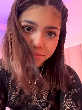 KellyOlsenbe online show from 14, 12, 2025