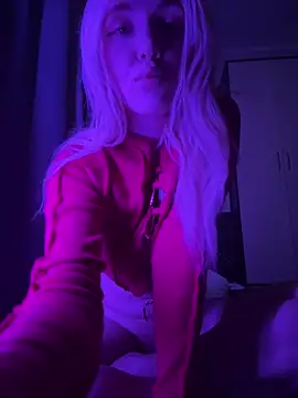 Fluffy Monica online show from 13, 3, 2026