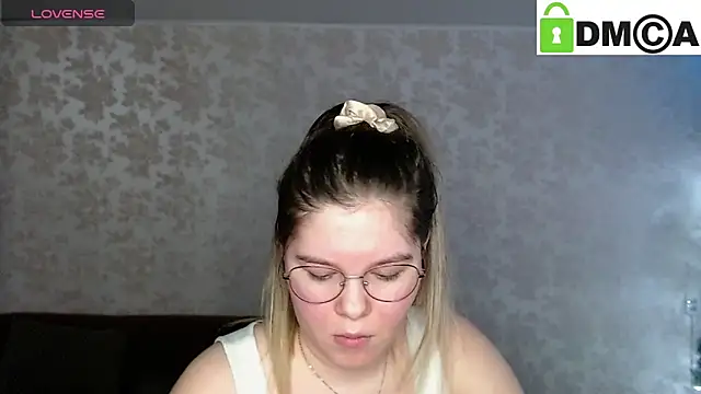 Snapshot of holy_michela chatting on 9, 1, 2025 holy michela online show from 9, 1, 2025