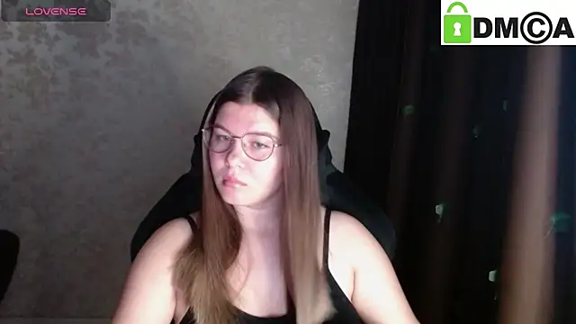 Snapshot of holy_michela chatting on 3, 10, 2025 holy michela online show from 3, 10, 2025