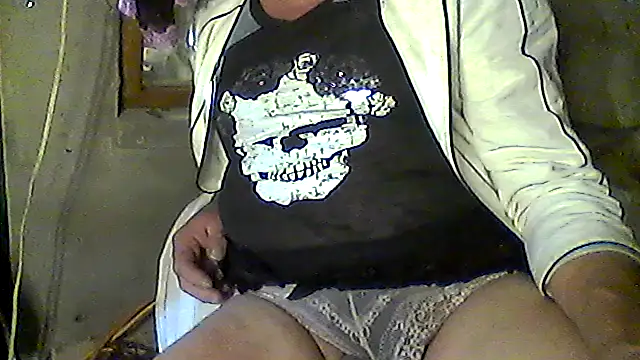 Snapshot of MaryCDslut69 chatting on 7, 4, 2026 MaryCDslut69 online show from 7, 4, 2026