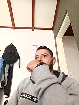 Snapshot of P4uzud4O chatting on 11, 2, 2026 P4uzud4O online show from 11, 2, 2026