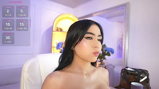 Snapshot of elasummer chatting on 13, 9, 2025 elasummer online show from 13, 9, 2025