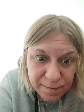 Playmate86 online show from 7, 3, 2025