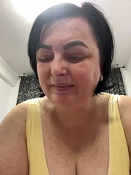 Amandamuller1982 online show from 13, 2, 2025