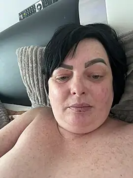 Amandamuller1982 online show from 23, 2, 2025