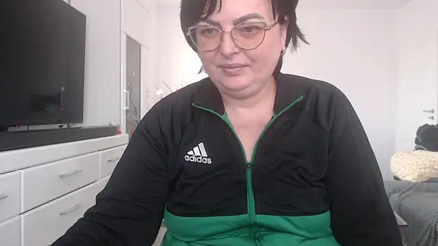 Amandamuller1982 online show from 25, 2, 2025