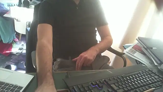 shyfrenchcock1 online show from 20, 10, 2025