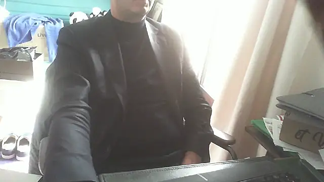 shyfrenchcock1 online show from 19, 1, 2026