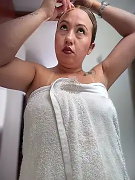 VIOLETA-25  online show from 23, 3, 2026