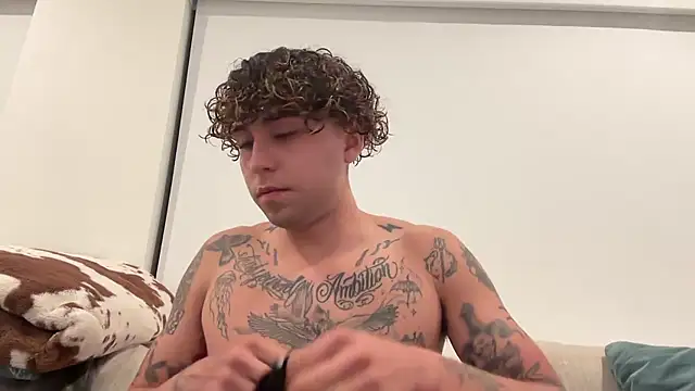 Youngjoshy online show from 6, 12, 2024