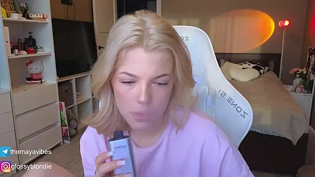 Maya Rave online show from 13, 4, 2026